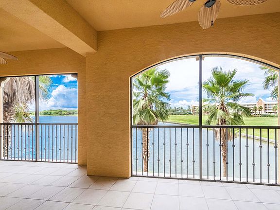 Expansive lanai