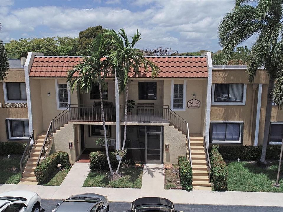 1st image of 434 Lakeview Dr APT 205