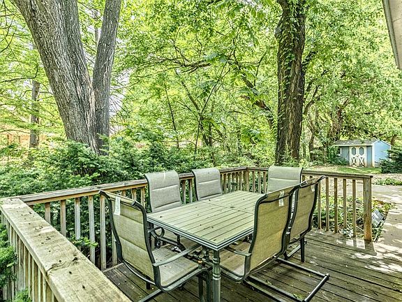 4th image of 501 Lambeth Cir