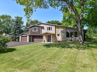 W124S6629 Hawthorne Rd, Muskego, WI 53150