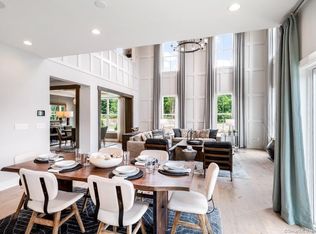 17 Enclave Dr #9, Trumbull, CT 06611