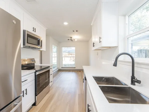 5719 Flax Bourton St, Humble, TX 77346