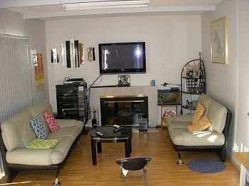 4th image of 2709 Meadowlark Dr