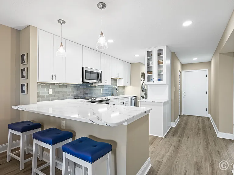 821 Bahia Del Sol Dr #B — Photo 4