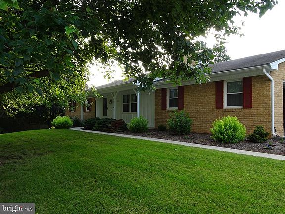 2nd image of 13911 Eden Dr