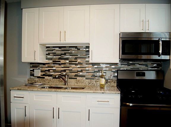 2nd image of 911 N Raynor Ave #911