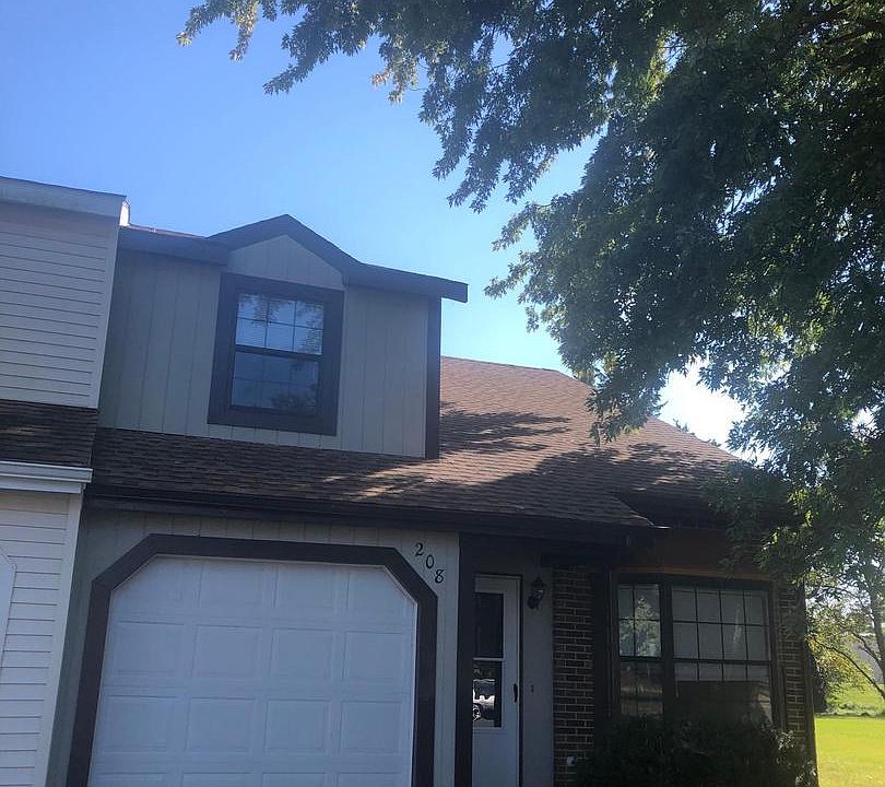 1st image of 208 Green Blade Dr