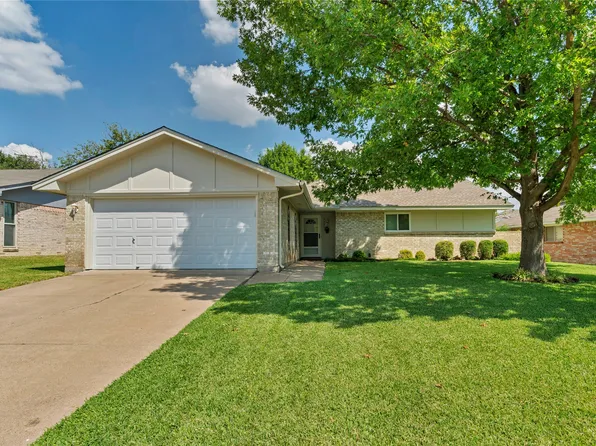 3001 Elsinor Dr, Fort Worth, TX 76116