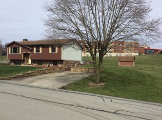 902 Arthur Ave, Scottdale, PA 15683