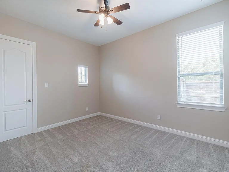 1803 Pepper Grove Ln — Photo 21