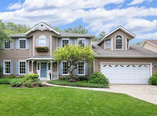 6206 Plymouth Ct, Downers Grove, IL 60516