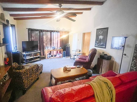 2nd image of 738 W Sacramento St