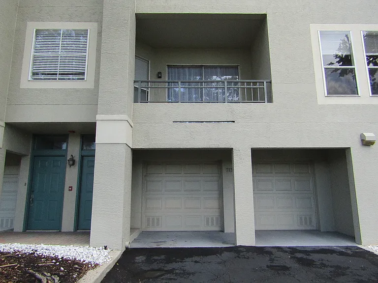 713 Cruise View Dr — Photo 2