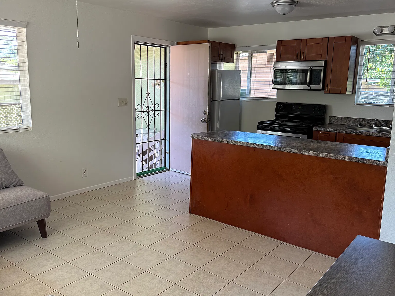 2 bed, $2,800 — Photo 3