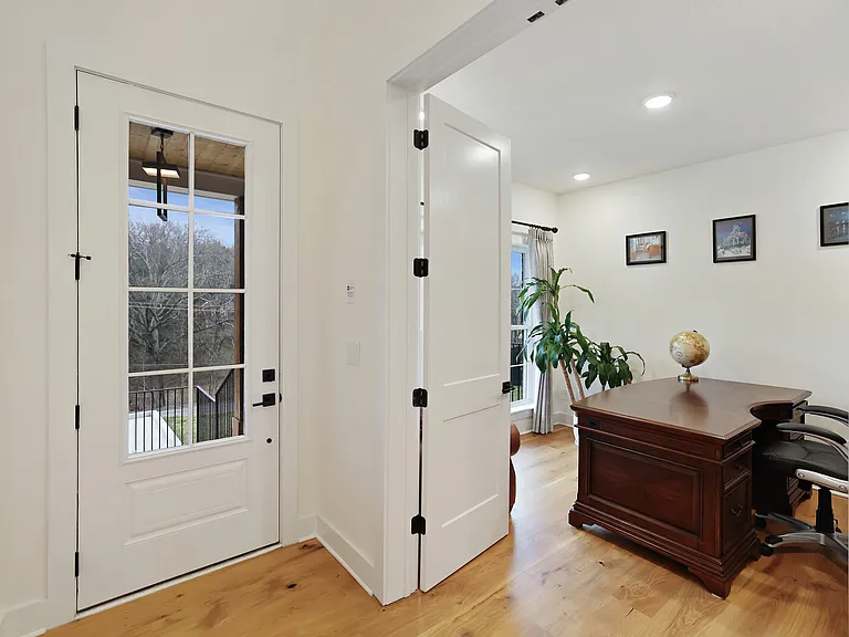 7674 Sawyer Brown Rd — Photo 9