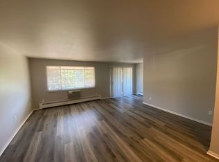 1211 George St #1221-8, Appleton, WI 54915