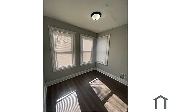 Building Photo - 1706 W Ontario St #2