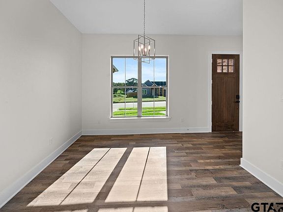 5th image of 307 Sides Blvd