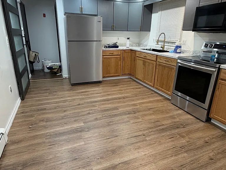 220 Emmett Ave — Photo 7