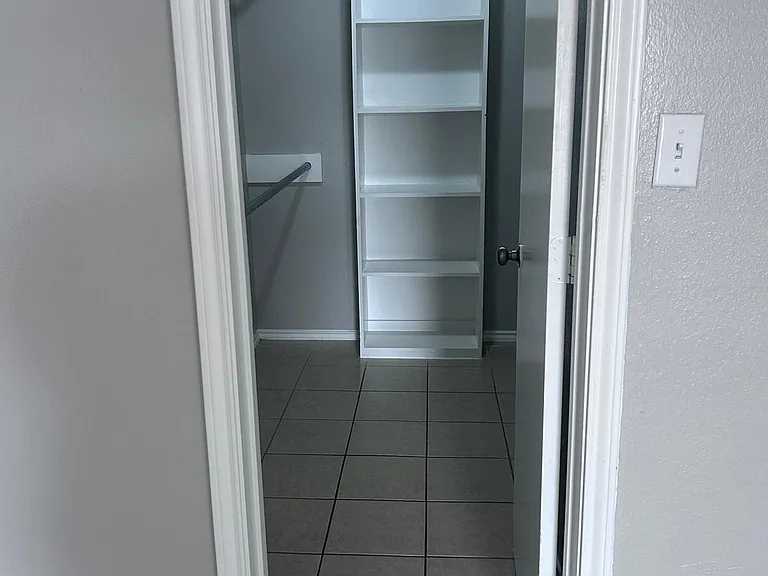 2324 W Elisa Ln #7 — Photo 9