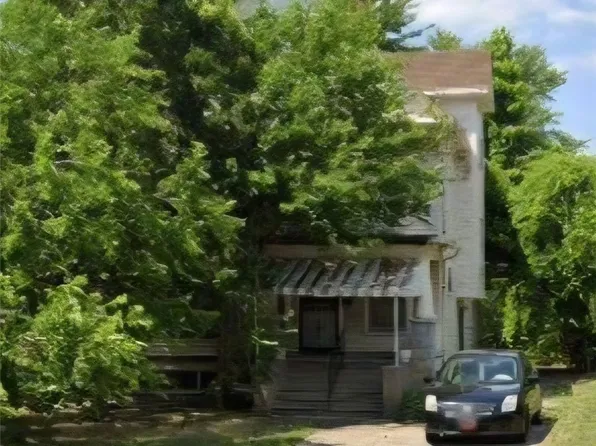 12815 Superior Ave, East Cleveland, OH 44112