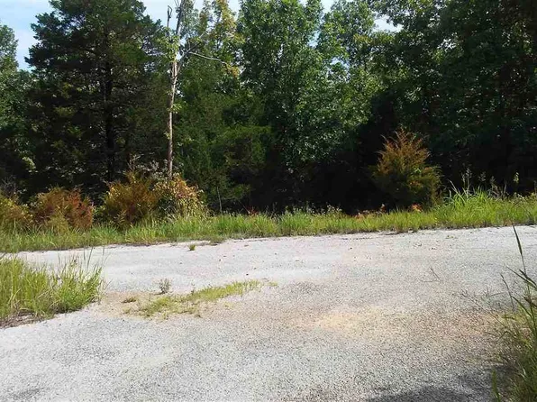 72 Impa Dr, Cherokee Village, AR 72529