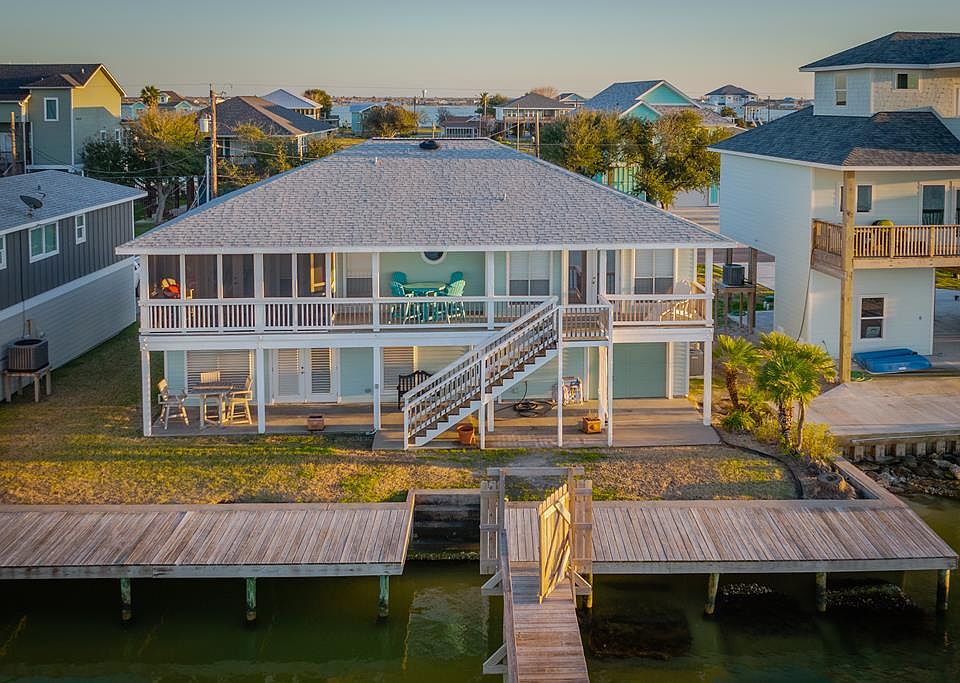 1st image of 202 Ridge Harbor Dr