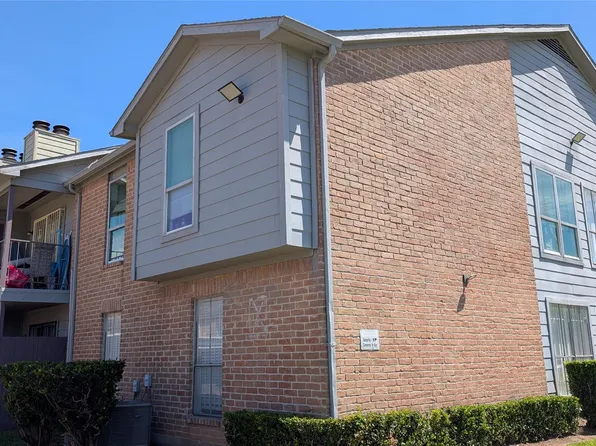 9350 Country Creek Dr APT 77, Houston, TX 77036