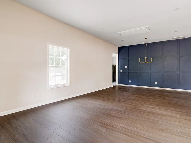 802 Mill St — Photo 3
