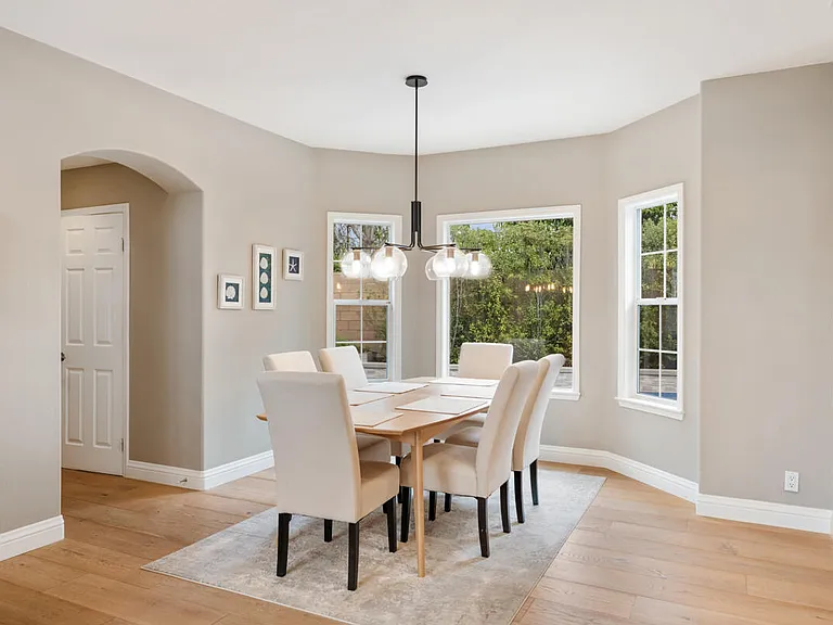 200 Oak View Ln — Photo 5