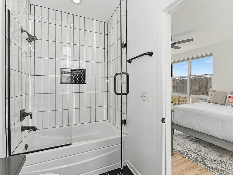 2175 N Riverboat Rd — Photo 36