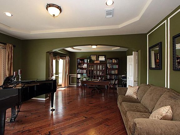 5th image of 16814 Morris Hill Ln