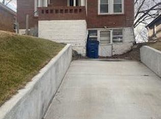 1269 N Florissant Rd, Saint Louis, MO 63135