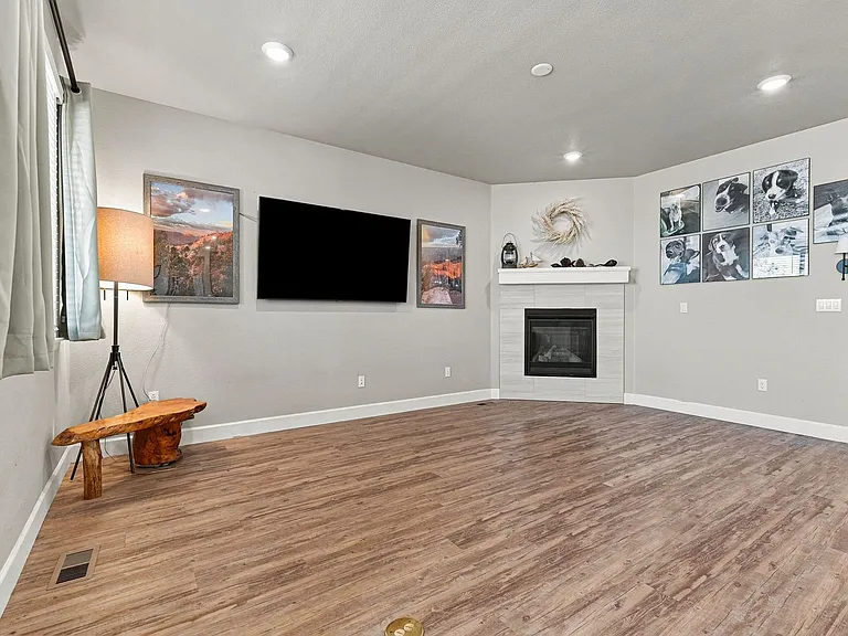 3859 Sandy Vista Ln — Photo 4