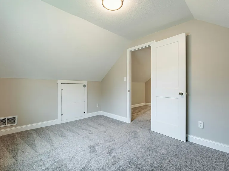 Upstairs bedroom #3