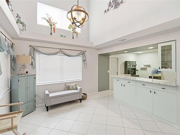 4th image of 56 LAKE FOREST PLACE