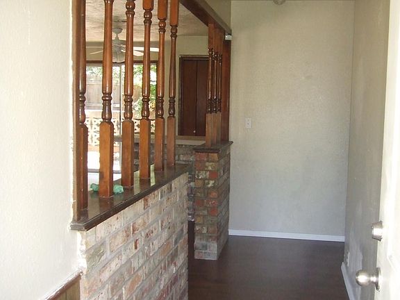 4th image of 2118 E Harlow Pl