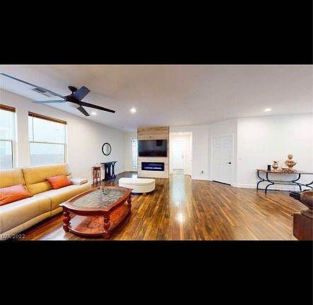 3rd image of 11740 Marina Grande Ct