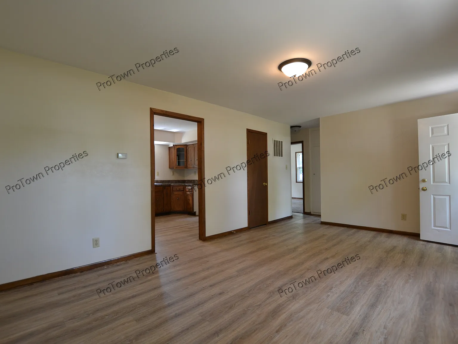 Open House: 8/19 @ 6:00pm & 8/22 @ 12:30pm — Photo 3