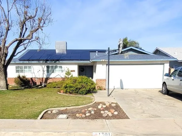 1301 5th Pl, Delano, CA 93215