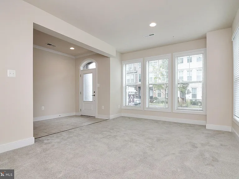 316 Hendrix Ave — Photo 5