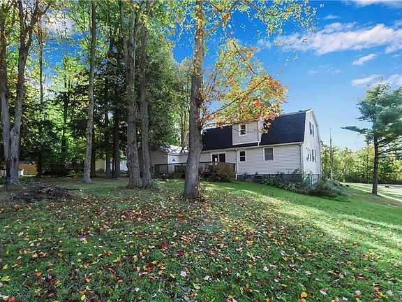 5th image of 11710 Parkwood Dr
