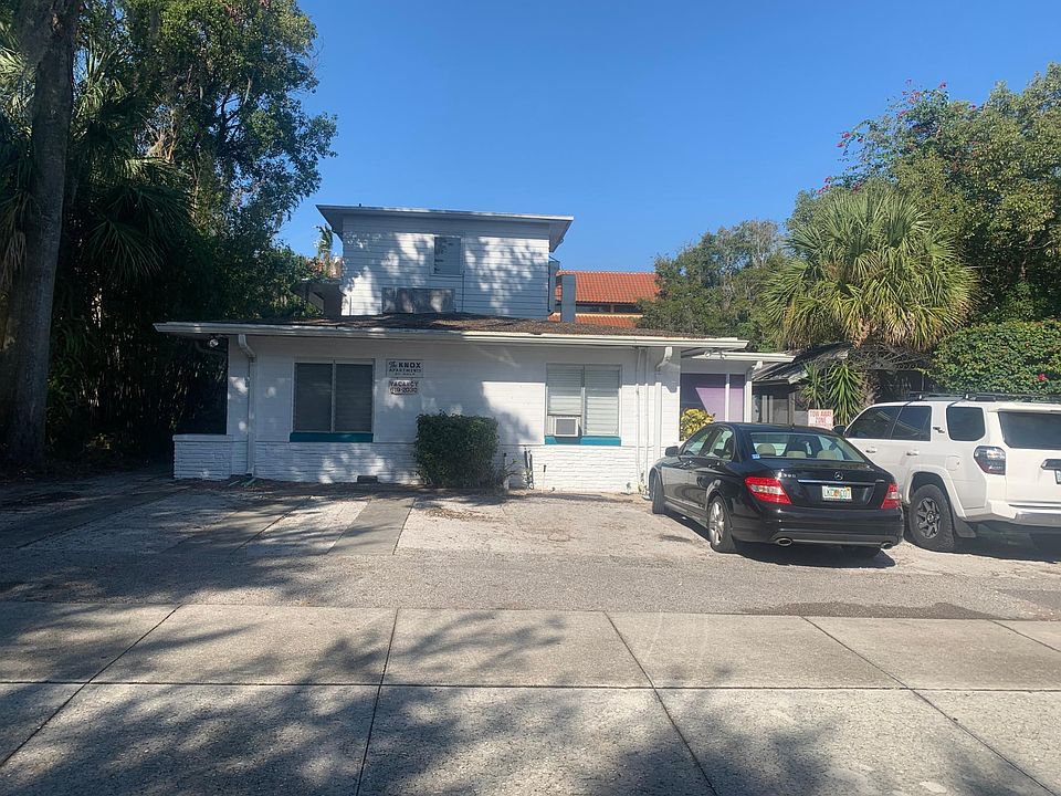 1st image of 211 Holt Ave