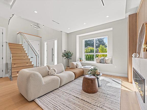 4th image of 8811 Saunders Rd #1
