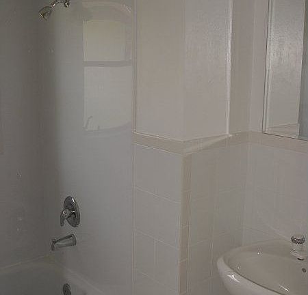 4th image of 515 Pangola Dr