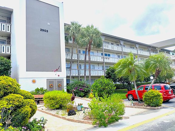 2nd image of 2903 VICTORIA Circle #O4
