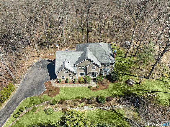 5th image of 350 Chestnut Hill Road