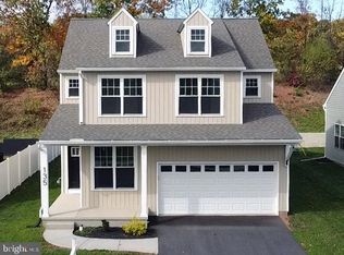 135 Eli Dr, York, PA 17404