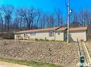 8650 Garden Plain Rd, Morrison, IL 61270