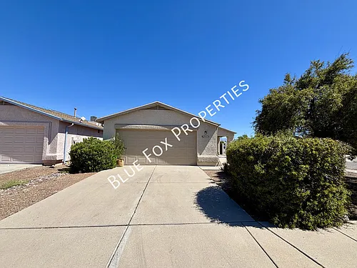 9055 E Alderpoint Way Photo 1